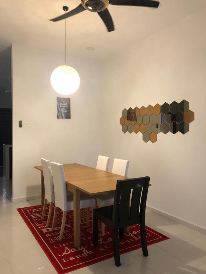 Evergreen 1 Homestay Kuantan Buitenkant foto